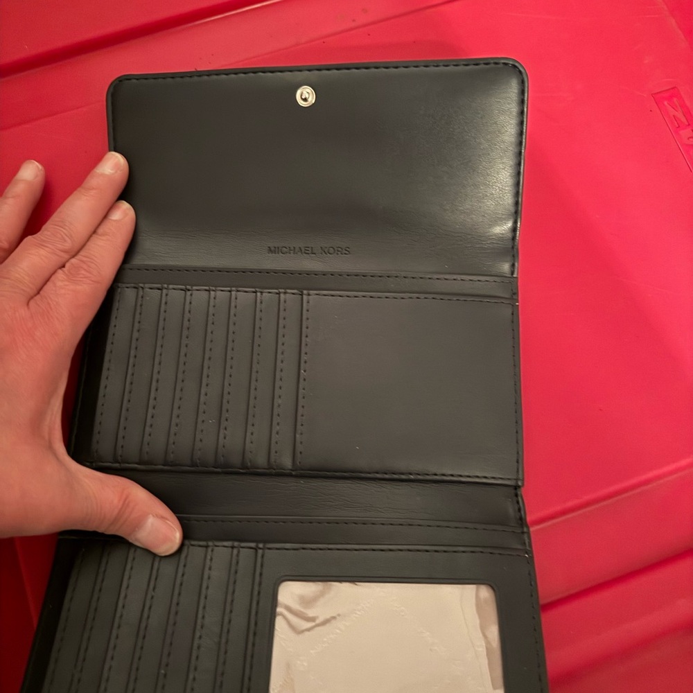 Michael Kors Blue Chevron Leather Wallet - Picture 2 of 3